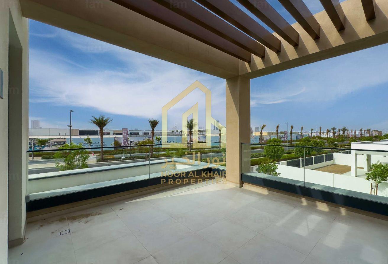 Caya 5BR Villa | Brand New | Private Garden photo 16