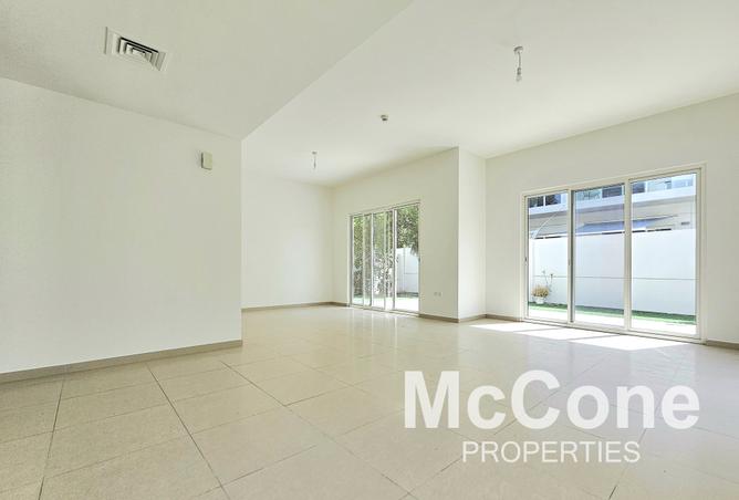 3-bed townhouse in Arabella Townhouses 1 — photo 2