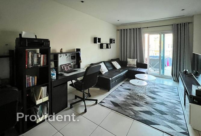 94012969 - Property Image 3
