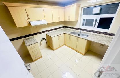 Apartment - 3 Bedrooms - 3 Bathrooms for rent in SG Muwaileh Building - Muwaileh - Sharjah