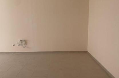 Apartment - 2 Bedrooms - 2 Bathrooms for rent in New Al Taawun Road - Al Taawun - Sharjah