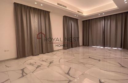 Villa - 5 Bedrooms - 7 Bathrooms for rent in Al Aweer 1 - Al Aweer - Dubai Villa - 5 Bedrooms - 7 Bathrooms for rent in Al Aweer 1 - Al Aweer - Dubai