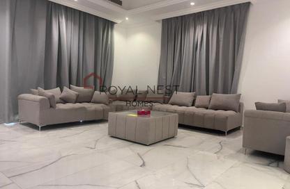 Villa - 5 Bedrooms - 7 Bathrooms for rent in Al Aweer 1 - Al Aweer - Dubai Villa - 5 Bedrooms - 7 Bathrooms for rent in Al Aweer 1 - Al Aweer - Dubai