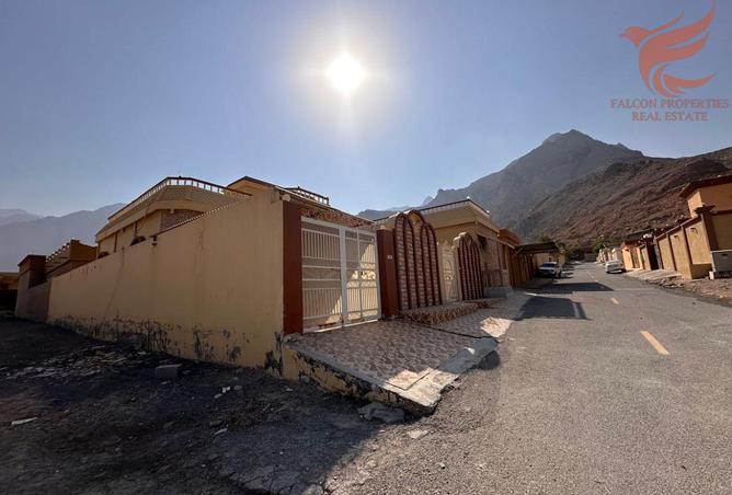 144609795 - Property Image 3