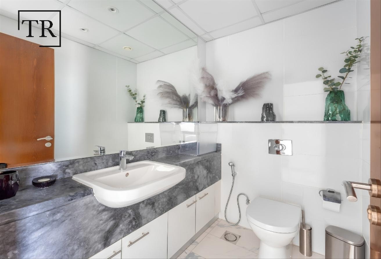 Canal View | Furnished | Prime Spot | Nearby Metro photo 17