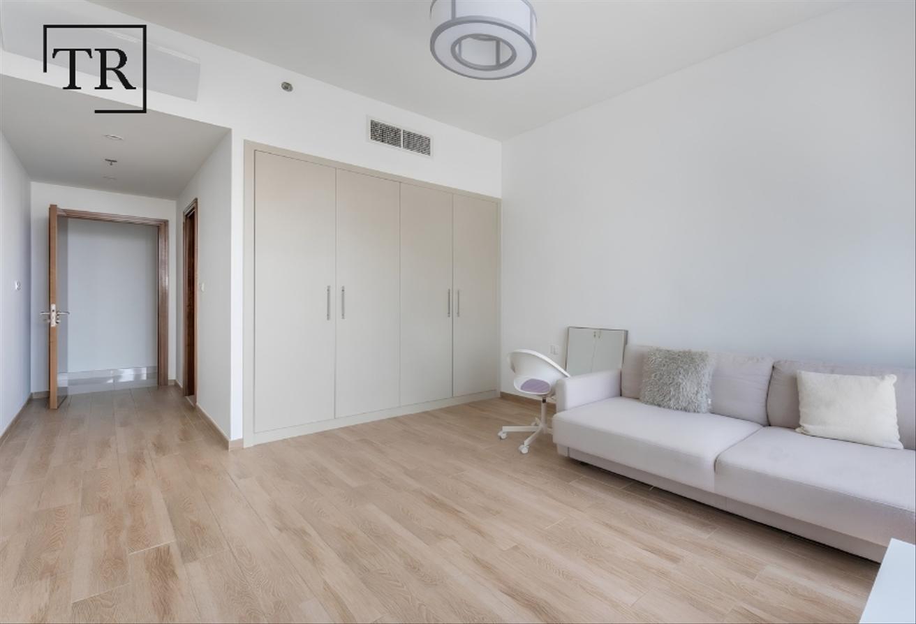 Canal View | Furnished | Prime Spot | Nearby Metro photo 10