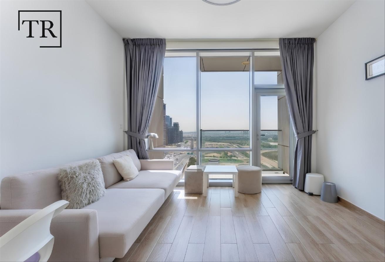 Canal View | Furnished | Prime Spot | Nearby Metro photo 8