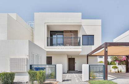 Villa - 4 Bedrooms - 5 Bathrooms for sale in Noya 1 - Noya - Yas Island - Abu Dhabi