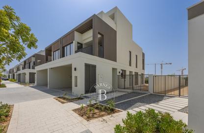 Townhouse - 4 - 5 for rent in Aura Gardens - Tilal Al Ghaf - Dubai