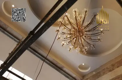 عمارة بالكامل للبيع في 2 الحميدية - الحميدية - عجمان