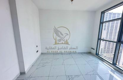 Apartment - 3 - 4 for rent in Al Majaz 1 - Al Majaz - Sharjah Apartment - 3 - 4 for rent in Al Majaz 1 - Al Majaz - Sharjah