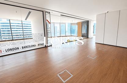 Office Space - Studio - 1 Bathroom for rent in Damac Business Towers - Business Bay - Dubai