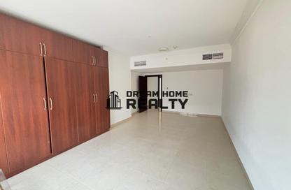 Apartment - 3 Bedrooms - 3 Bathrooms for rent in Al Majaz Pearl - Al Majaz 2 - Al Majaz - Sharjah Apartment - 3 Bedrooms - 3 Bathrooms for rent in Al Majaz Pearl - Al Majaz 2 - Al Majaz - Sharjah
