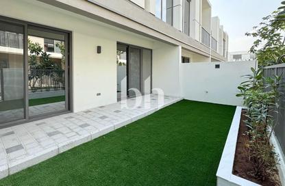 Townhouse - 3 - 4 for rent in Aura Gardens - Tilal Al Ghaf - Dubai