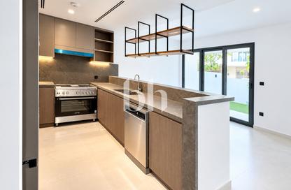 Townhouse - 3 - 4 for rent in Aura Gardens - Tilal Al Ghaf - Dubai
