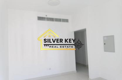 Apartment - 1 Bedroom - 2 Bathrooms for rent in Al Qulaya'ah - Al Sharq - Sharjah