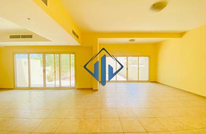 Townhouse - 3 Bedrooms - 3 Bathrooms for rent in The Townhouses at Al Hamra Village - Al Hamra Village - Ras Al Khaimah