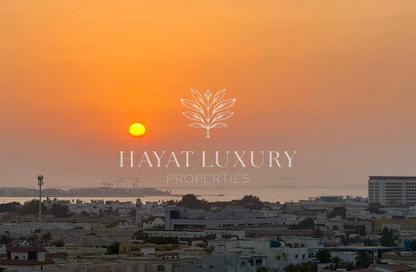 Apartment - 1 Bedroom - 1 Bathroom for rent in Oasis 1 - Jumeirah Garden City - Al Satwa - Dubai