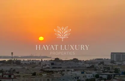 Apartment - 1 Bedroom - 1 Bathroom for rent in Oasis 1 - Jumeirah Garden City - Al Satwa - Dubai