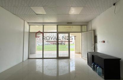متجر - استوديو - 1 حمام للبيع في X20 - طراز إنجليزي - المدينة العالمية - دبي متجر - استوديو - 1 حمام للبيع في X20 - طراز إنجليزي - المدينة العالمية - دبي