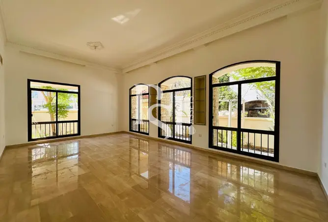 155521396 - Property Image 2