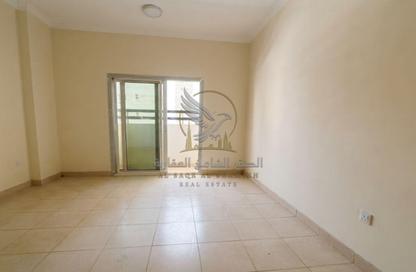 Apartment - 1 - 1 for rent in Al Qulaya'ah - Al Sharq - Sharjah Apartment - 1 - 1 for rent in Al Qulaya'ah - Al Sharq - Sharjah