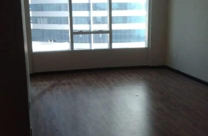 Apartment - 3 Bedrooms - 4 Bathrooms for sale in Blue Tower - Al Majaz 3 - Al Majaz - Sharjah