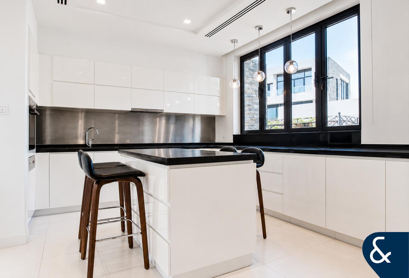 Furnished | Upgraded | 3 Bedrooms | Maids photo 6