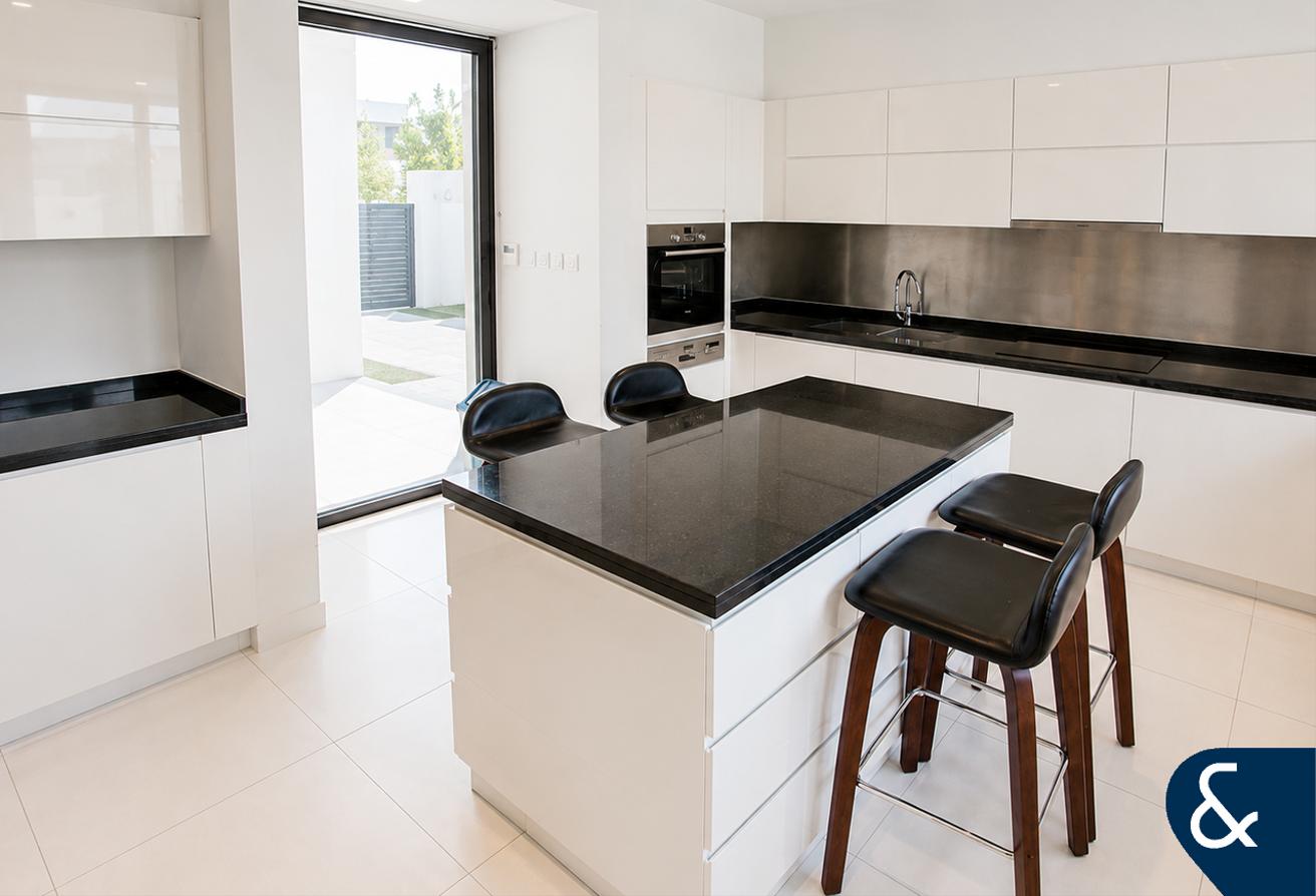 Furnished | Upgraded | 3 Bedrooms | Maids photo 5