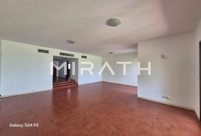 107301538 - Property Image 3