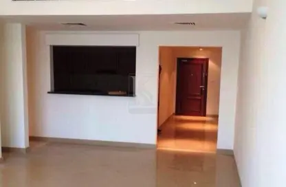 شقة - غرفة نوم - 2 حمامات للايجار في تفريعة القنال 1 - أبراج الجولف - مدينة دبي الرياضية - دبي