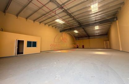 Warehouse - Studio - 2 Bathrooms for rent in Ali Mousa Building - Al Sajaa Industrial - Al Sajaa - Sharjah