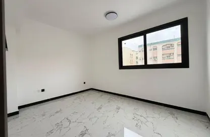 Apartment - 1 Bedroom - 1 Bathroom for rent in Muwailih Building - Muwaileh - Sharjah