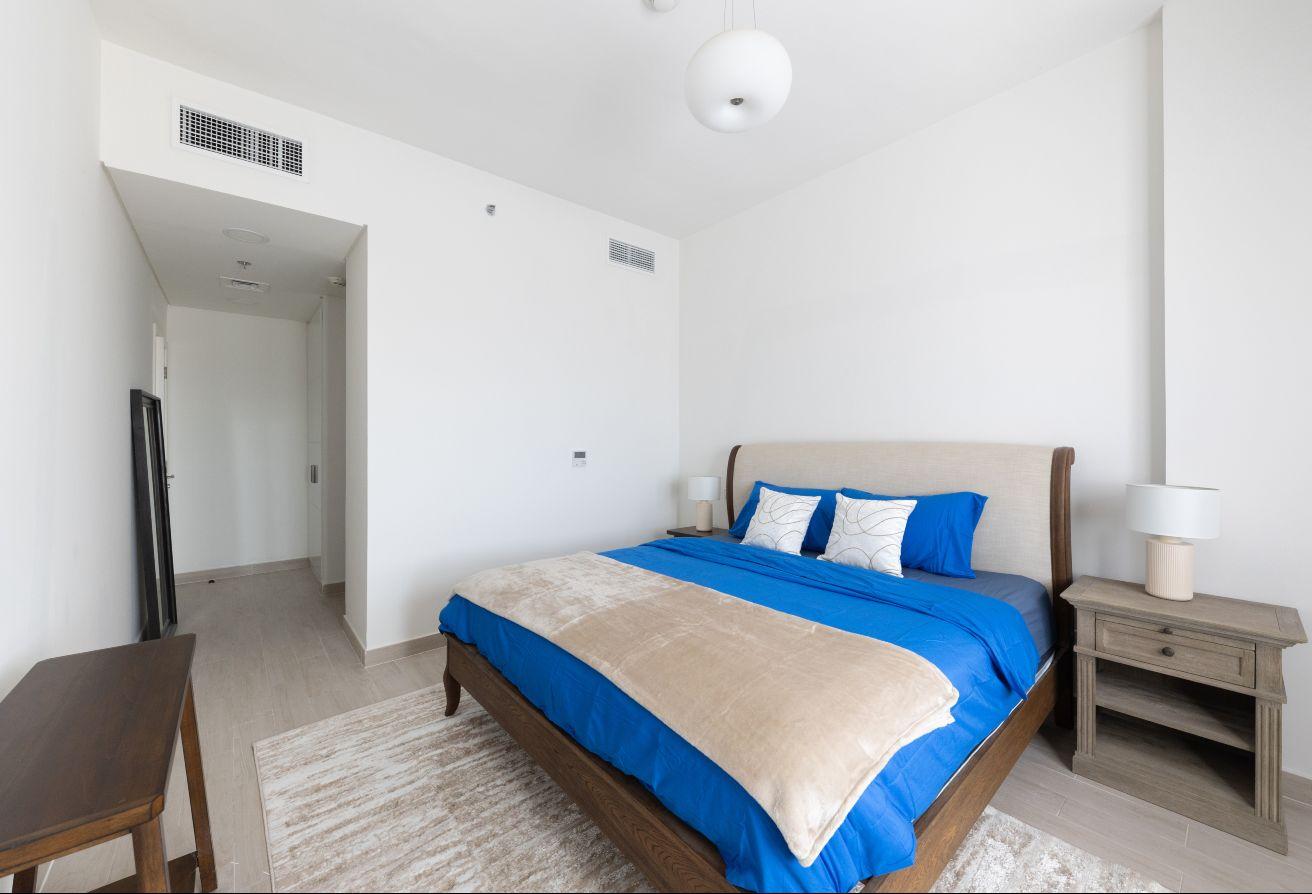 Spacious layout | Golf community living photo 18