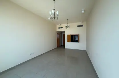 Apartment - 1 Bedroom - 2 Bathrooms for rent in Julphar Residential Tower - Julphar Towers - Al Nakheel - Ras Al Khaimah