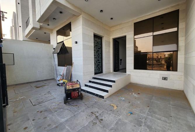 126122912 - Property Image 2