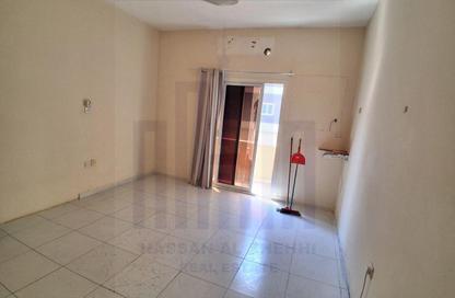 Apartment - 1 - 1 for rent in Fire Station Road - Muwaileh - Sharjah