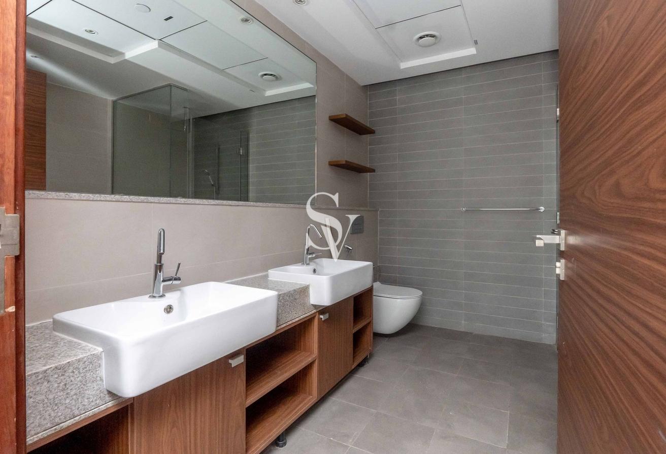 Ready To Move | Nearby Metro | Frame and Pool View photo 8