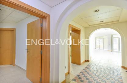 Apartment - 3 - 4 for sale in Al Habool - Shoreline Apartments - Palm Jumeirah - Dubai