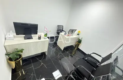 مكتب - غرفة نوم - 1 حمام للايجار في فاطمه محمد احمد بن سليمان - الرفاعة - بر دبي - دبي