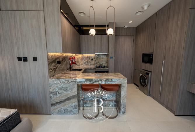 121999637 - Property Image 2