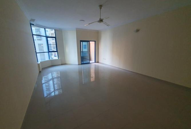 54402726 - صورة العقار 3