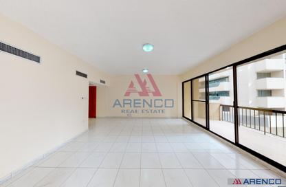 Apartment - 3 Bedrooms - 2 Bathrooms for rent in Golden Sands 1 - Al Mankhool - Bur Dubai - Dubai