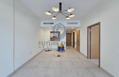 Apartment - 1 Bedroom - 2 Bathrooms for rent in Al Nasr Central Building - Oud Metha - Bur Dubai - Dubai