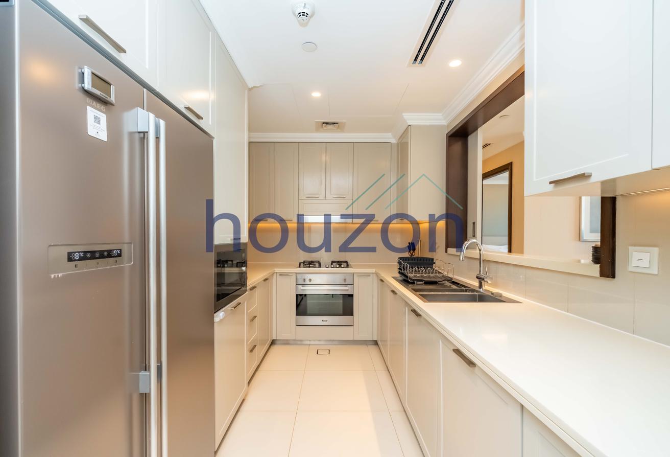 Luxurious 3BR | Burj + Fountain View | With Bills photo 4