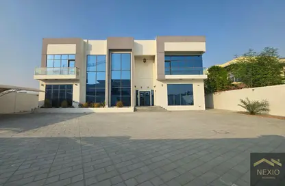 Villa - 5 Bedrooms - 6 Bathrooms for rent in Nad Al Sheba Villas - Nad Al Sheba 3 - Nad Al Sheba - Dubai