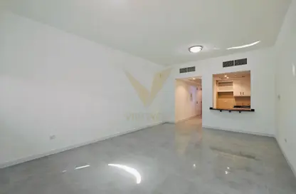 شقة - 1 حمام للبيع في مبنى 70 - طراز البحر المتوسط - ديسكفري جاردنز - دبي