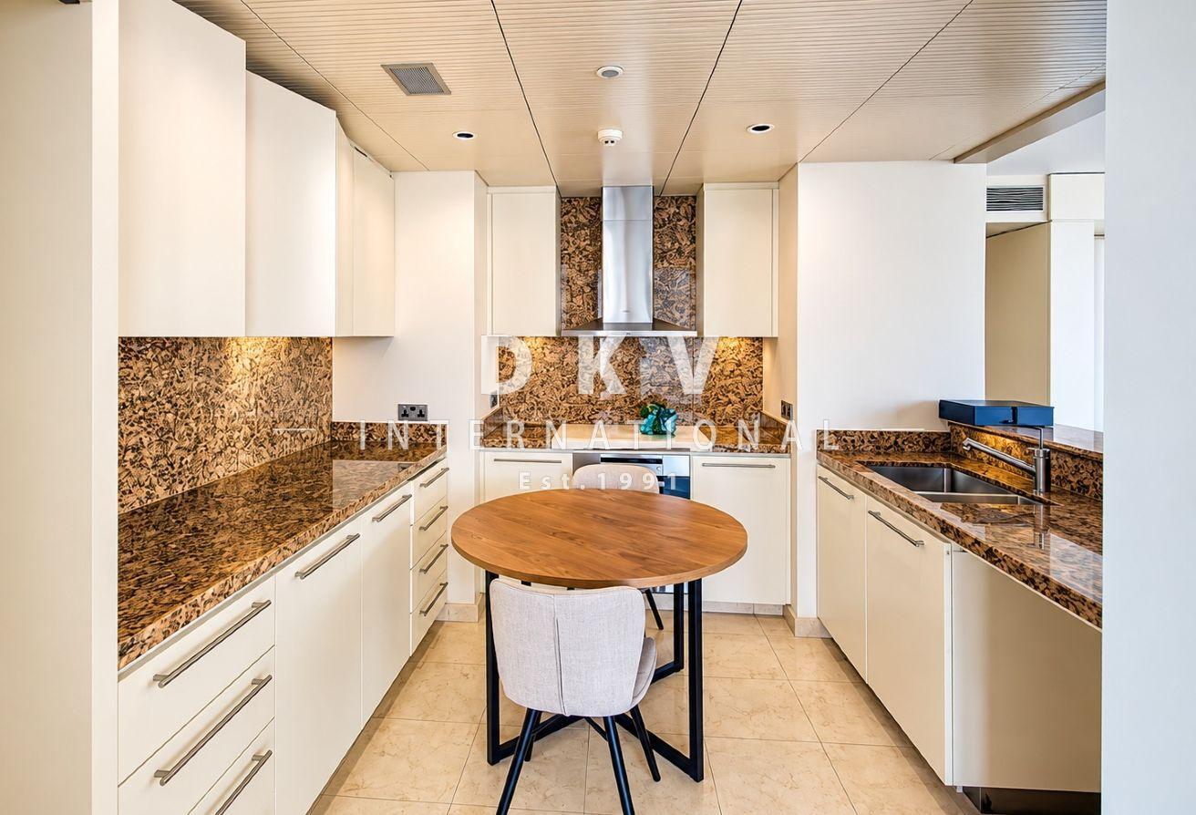 SPACIOUS APARTMENT| FOUNTAIN VIEW| MID FLOOR photo 8