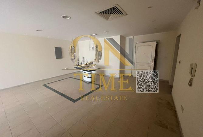 90938232 - Property Image 3