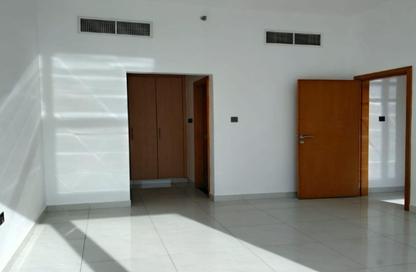 Apartment - 2 - 3 for rent in Jumeirah Apartments - Jumeirah 1 - Jumeirah - Dubai Apartment - 2 - 3 for rent in Jumeirah Apartments - Jumeirah 1 - Jumeirah - Dubai